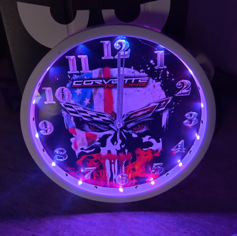 Punisher Corvette skull clock - Picture 6 of 16